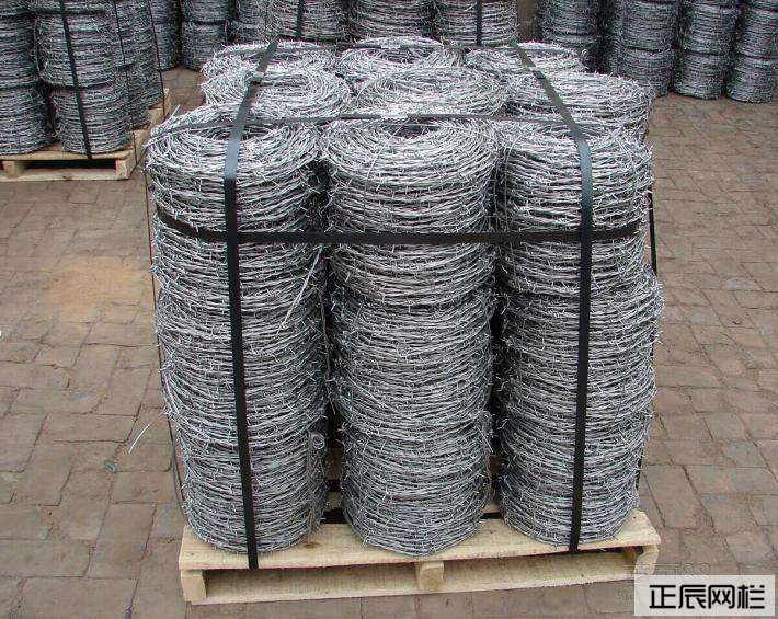 帶刺鐵絲網(wǎng)圍欄價格