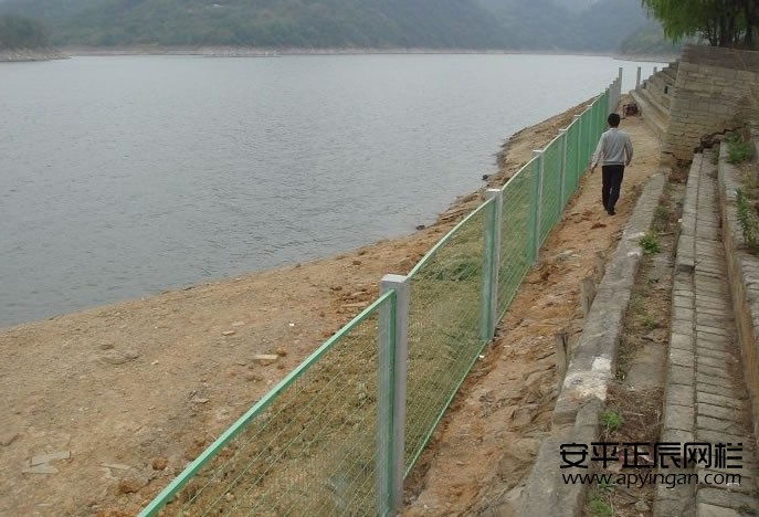 1656722955126765.jpg v2-a01b1283ec6fa725ecfa78776817a081_720w.jpg