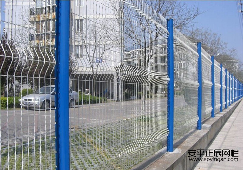 鐵絲圍墻網.jpg