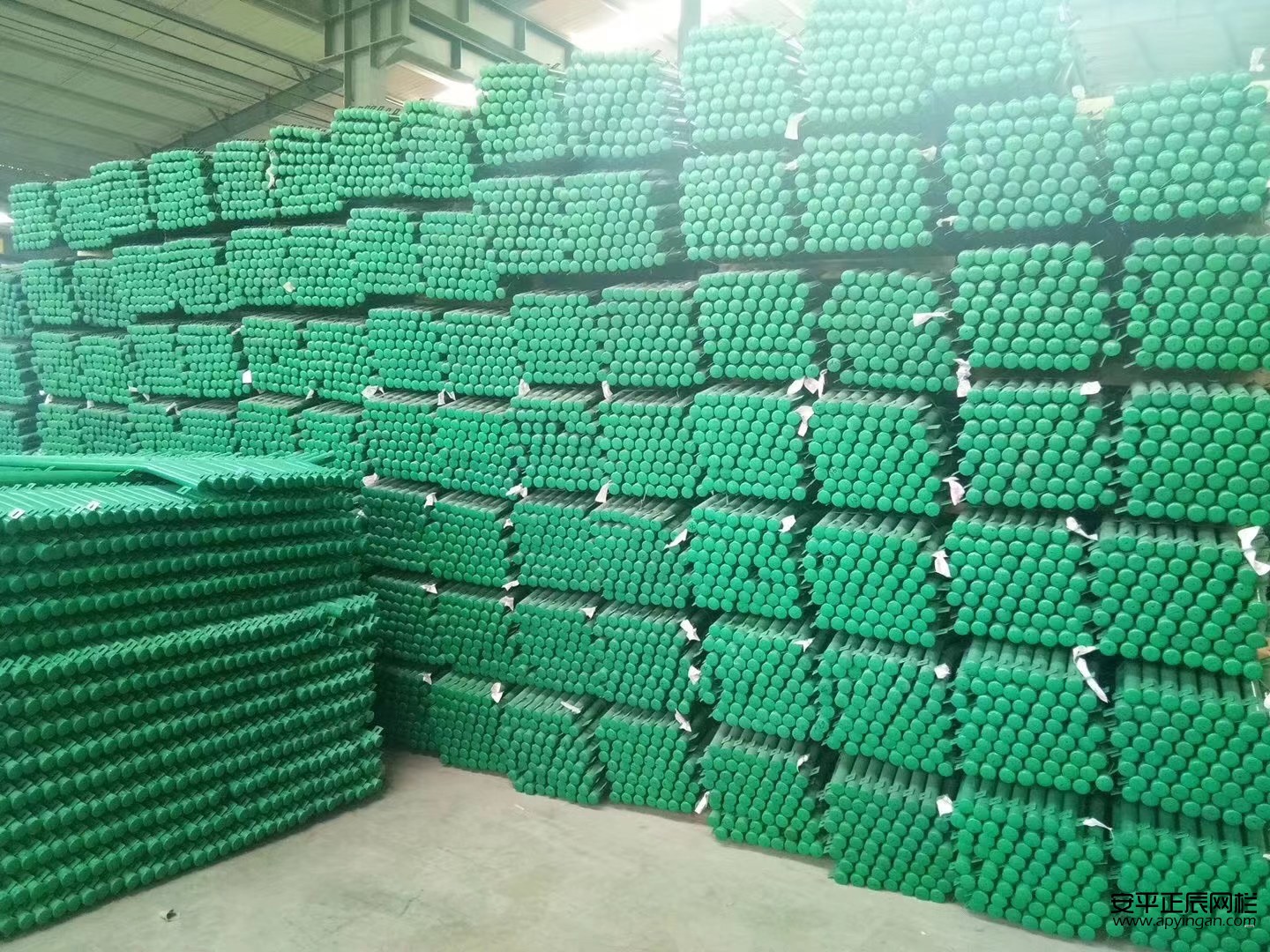 光伏發(fā)電站圍欄網(wǎng)廠家