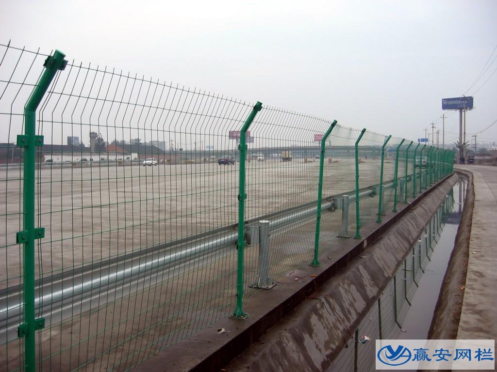 雙邊絲護欄網,公路護欄網