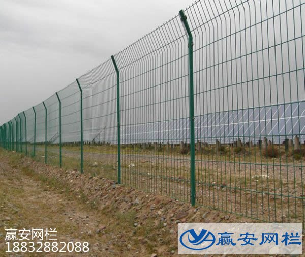 鐵絲圍欄網(wǎng)