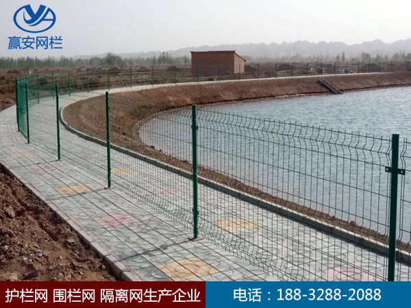 鐵絲網圍欄 鐵絲網圍欄