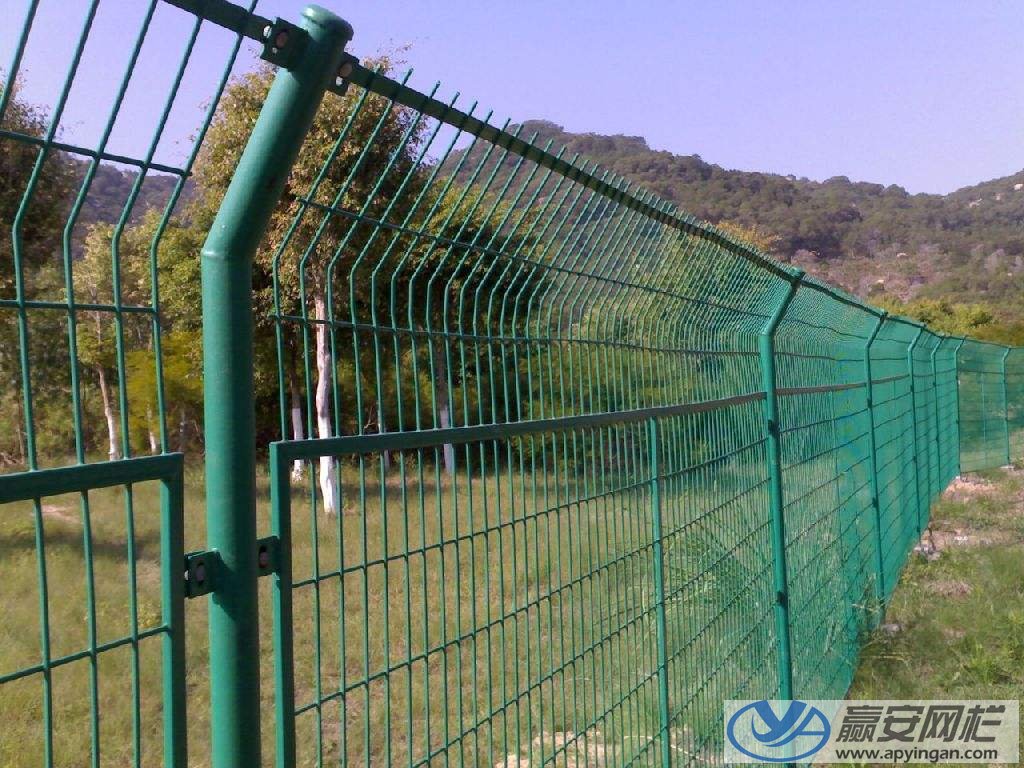 框架式鐵路護(hù)欄網(wǎng) 鐵路護(hù)欄網(wǎng)批發(fā)價格