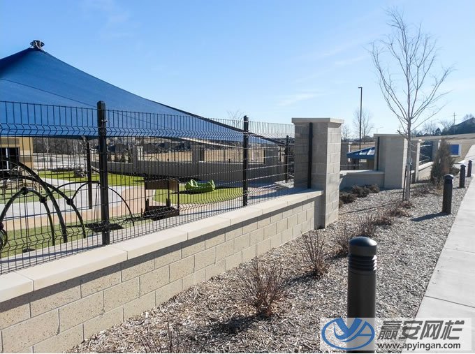 廠區(qū)圍欄網(wǎng)