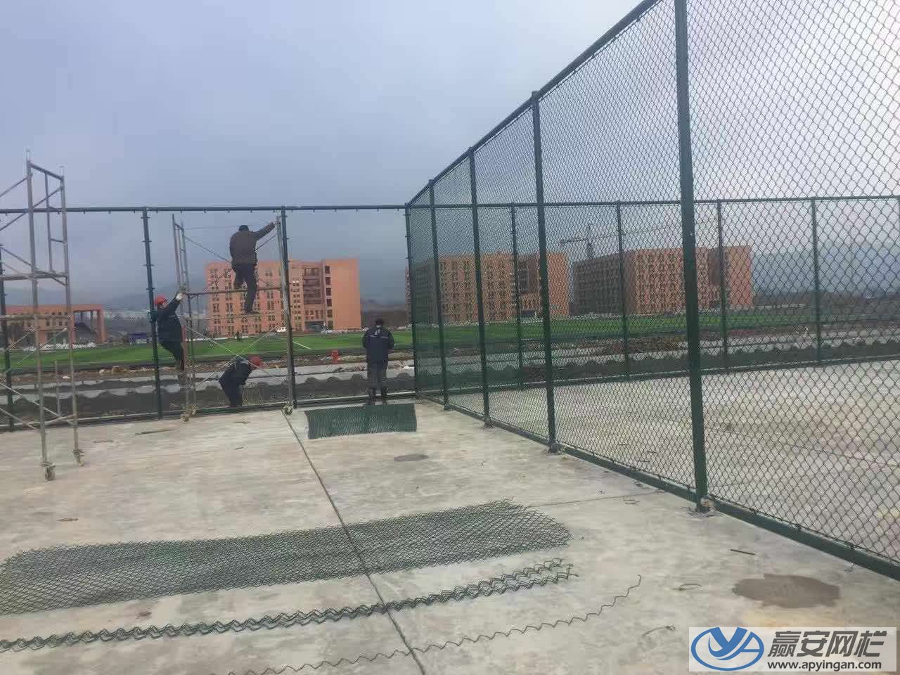 體育場(chǎng)鐵絲網(wǎng)圍欄