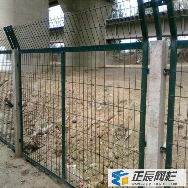 鐵路線路防護柵欄 鐵路線路防護柵欄