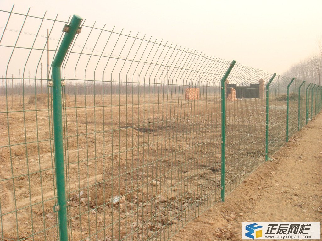 雙邊絲護欄網 圈地護欄網