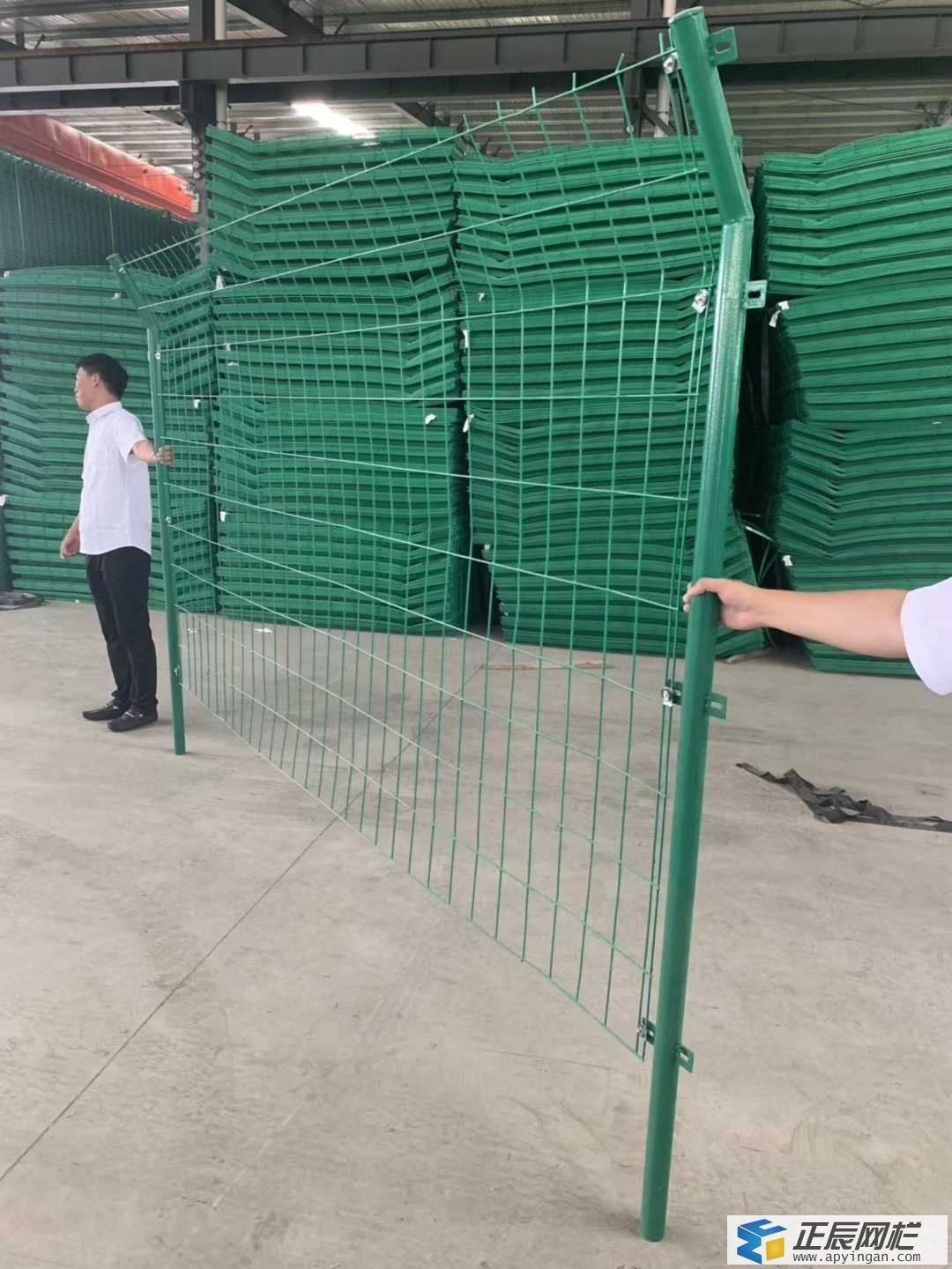 雙邊絲護(hù)欄網(wǎng) 高速公路護(hù)欄網(wǎng)