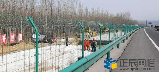高速公路護欄網