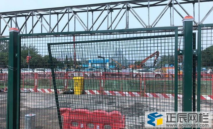 密閉圍擋換透明護欄網的好處