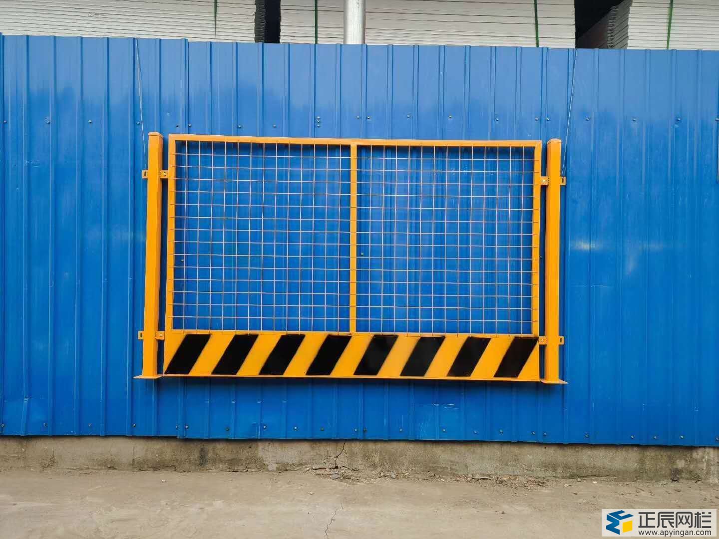 基坑防護(hù)欄圖片